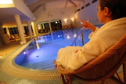 Afrodyta Spa & Wellness Resort Osno Lubuskie Ngoại thất bức ảnh
